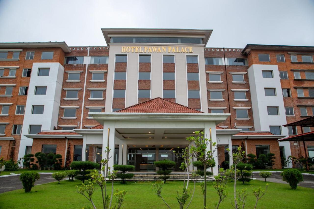 Pawan Palace, Lumbini 外观 照片
